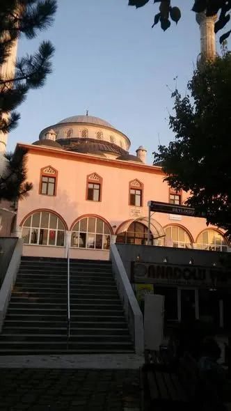 Hz. Hamza Camii
